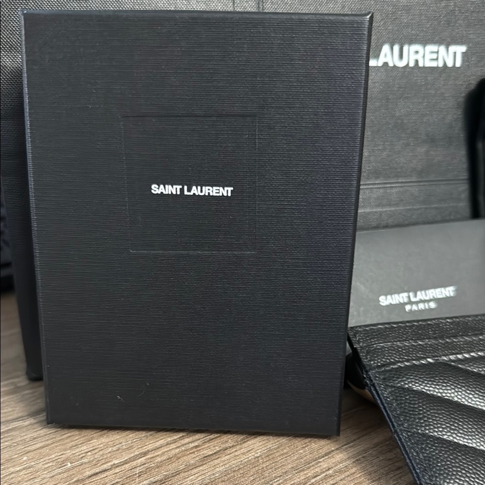YSL Cassandre Matelasse Card Case in Grain De Poudre Embossed Leather - Picture 5 of 14